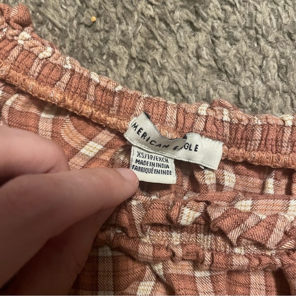 Macthing shorts and crop top set - Picture 2 of 3